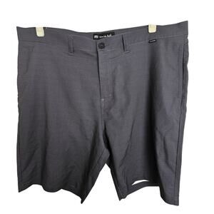 Travis Mathew Mens Striped Golf Shorts Size 40 Stretch Active Athletic Sports
